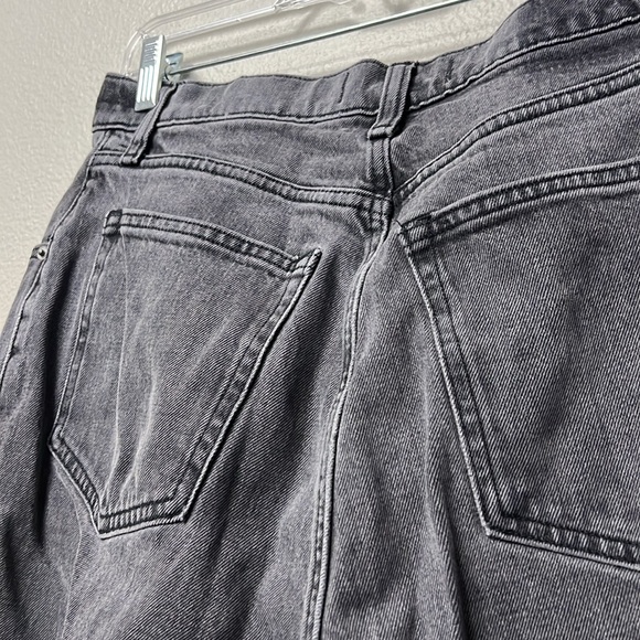 Abercrombie & Fitch Curve Love Ultra High Rise 90s Straight Jean - Picture 15 of 16